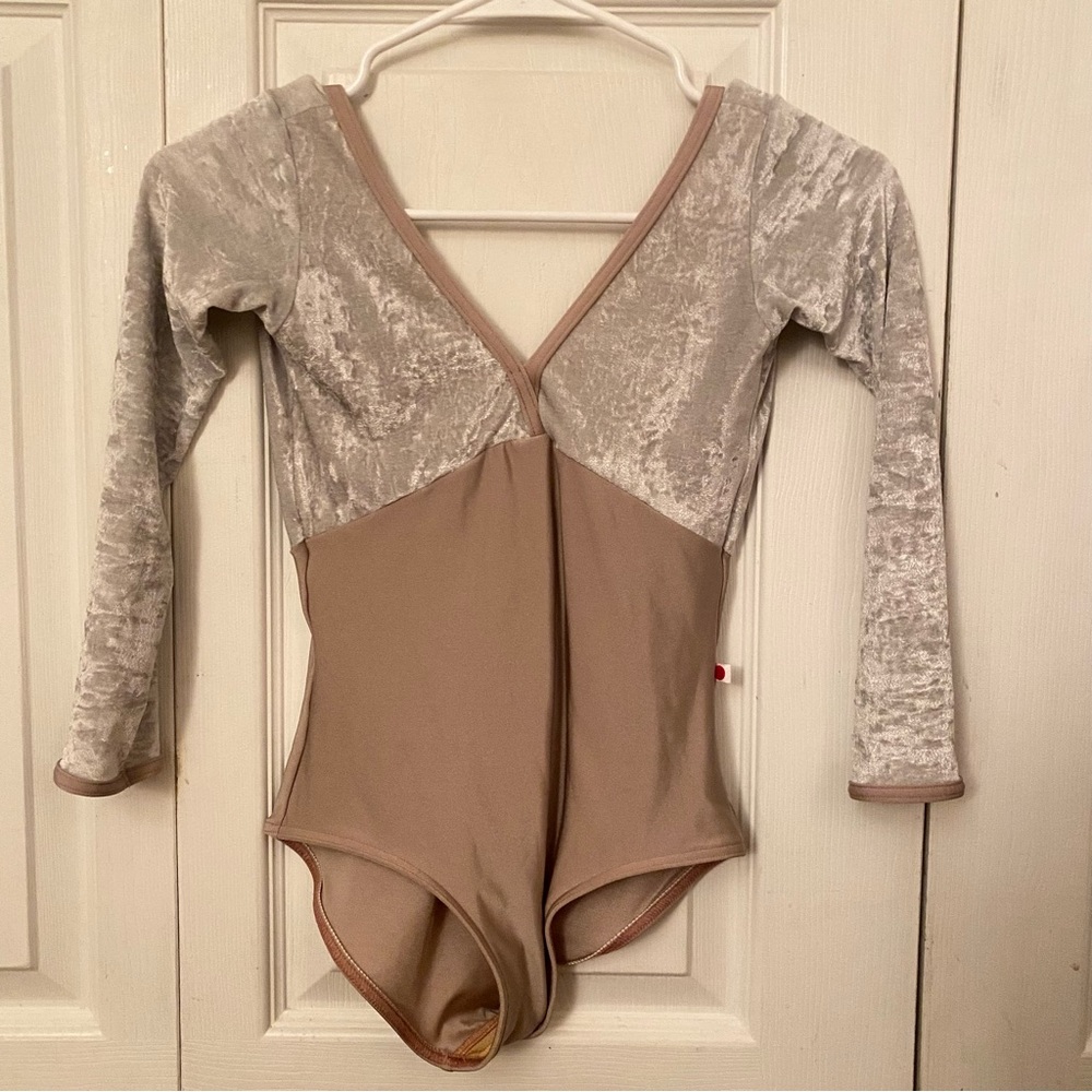 Yumiko Alicia 3/4 Sleeve Velvet Leotard